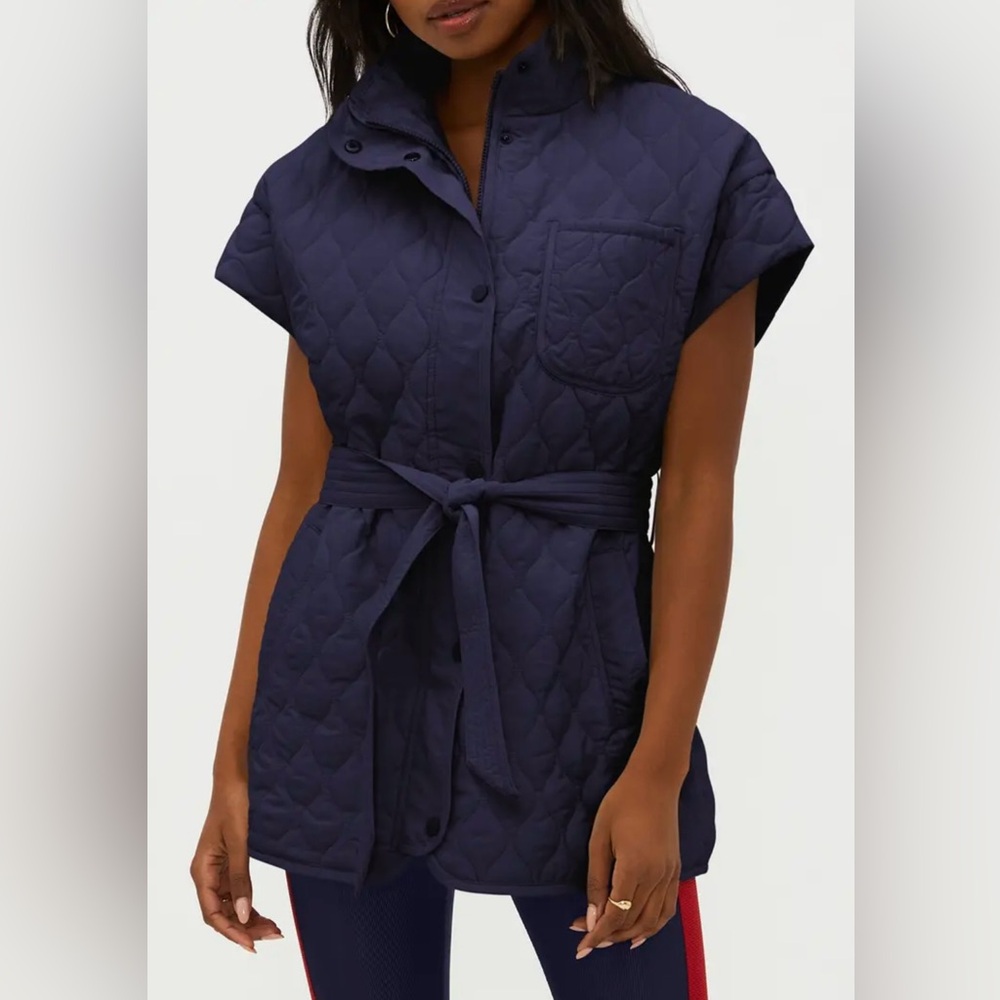Beach Riot Glenn Navy Quilted Puffer Vest with Belt size XL